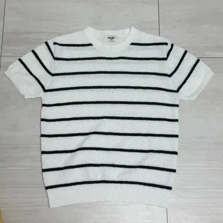 [SOLD OUT] margin stripe 니트 반팔 티셔츠