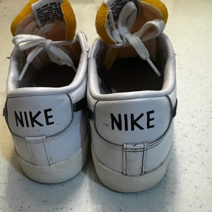 [BUNJANG] Nike Blazer Low White Black Sneakers / 나이키 블레이저 로우 흰검 265mm