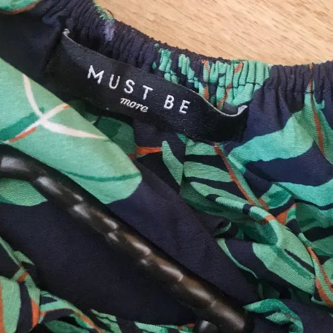 [BUNJANG] Must Be Leaf Pattern Cami Maxi Dress / 머스트비 나뭇잎 패턴 끈나시 롱 원피스