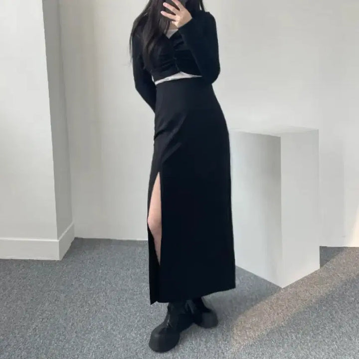 [BUNJANG] High-Waist Slit Hem H-Line Long Skirt / (새상품)슬릿 트임 하이웨스트 H라인 뒷밴딩 롱 스커트 치마
