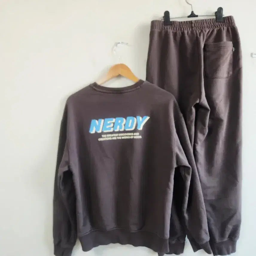 [BUNJANG] Nerdy Man to Man &amp; Jogger Pants Set / 널디 맨투맨 트레이닝 조거팬츠 세트 55-66