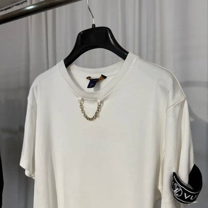 [SOLD OUT] 루이비통 lv 체인 디테일 반팔 티셔츠