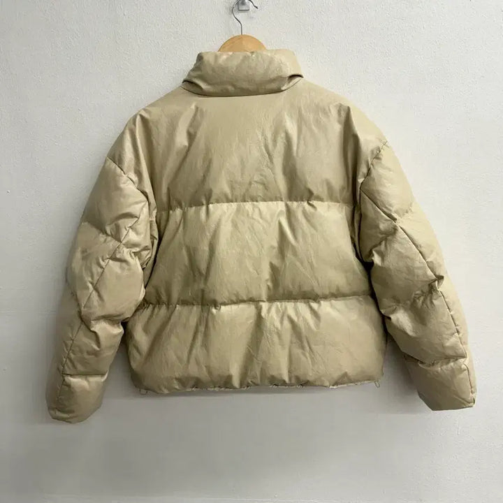 [BUNJANG] AMOMENTO 21FW Vegan Leather Reversible Padding M / 아모멘토 21FW 비건레더 리버시블 패딩 M
