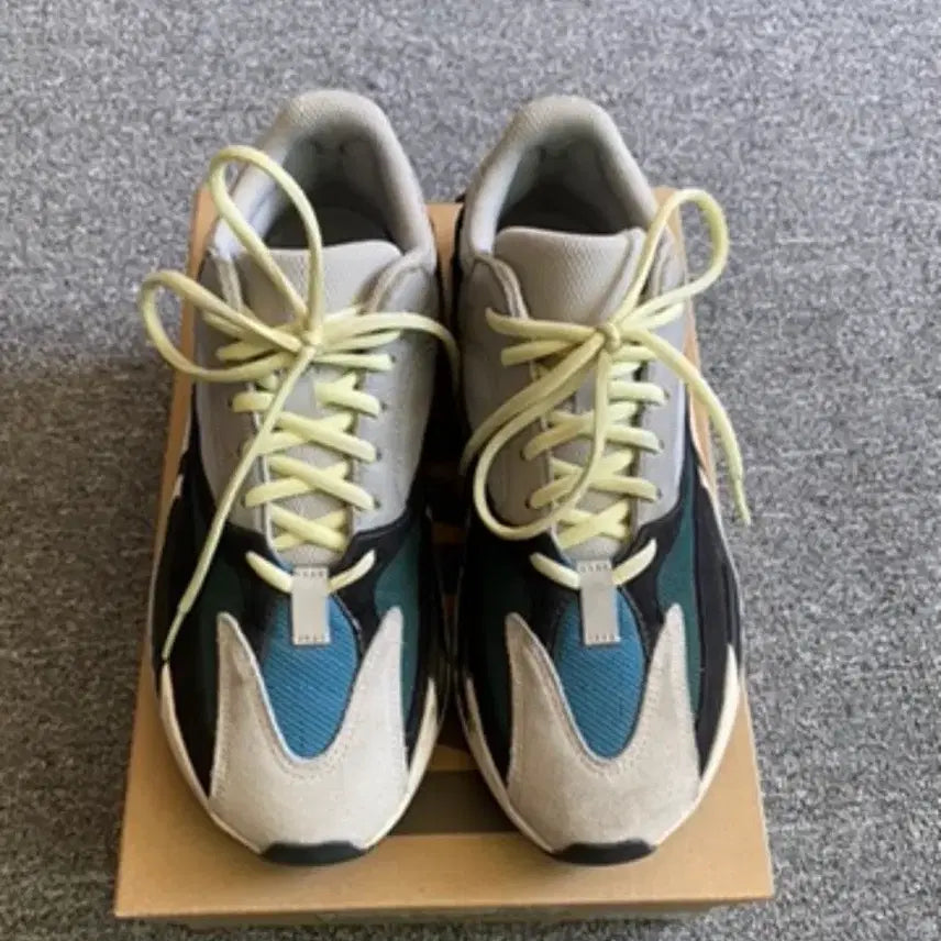[BUNJANG] Adidas Yeezy Boost 700 Sneakers / 새상품급 이지부스트700 275
