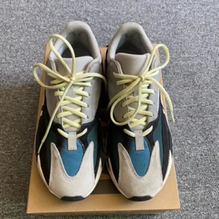 [BUNJANG] Adidas Yeezy Boost 700 Sneakers / 새상품급 이지부스트700 275