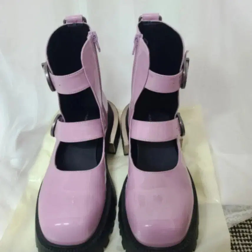 [BUNJANG] Charles &amp; Keith Pink Enamel Mary Jane Long Boots / 찰스앤키스 핑크 에나멜 메리제인 롱부츠 245