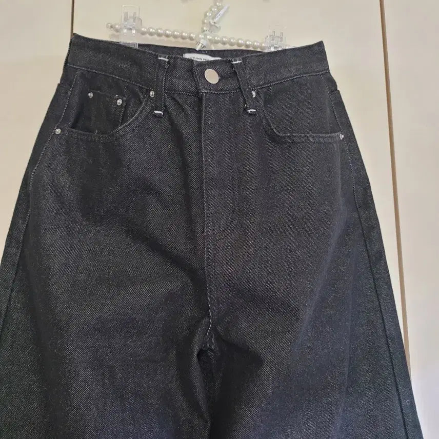 [BUNJANG] YOUTH Autumn Product Wide Denim Pants / 유스. Autumn Product 와이드 데님 팬츠 새옷