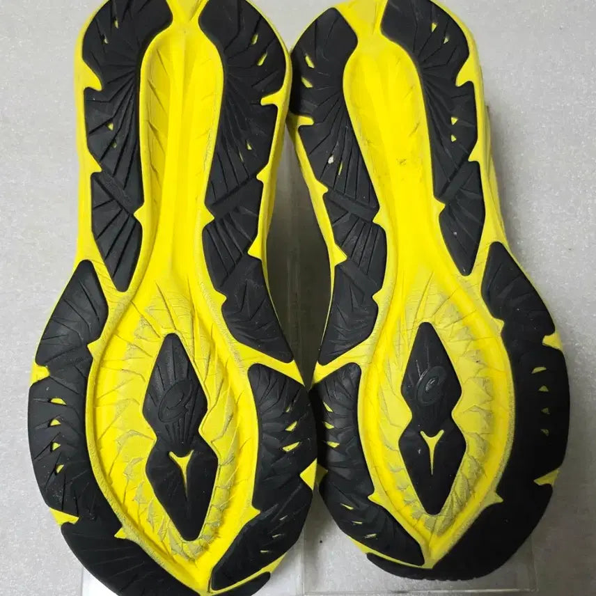 [SOLD OUT] 아식스 ASICS 노바블라스트 4 러닝화 워킹화 남성 285