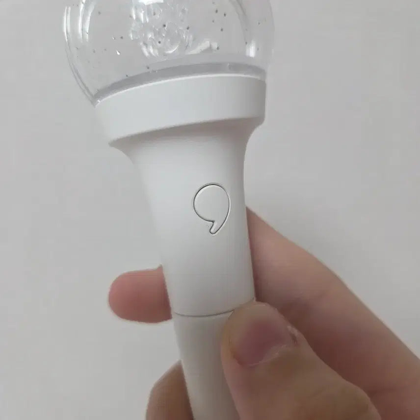 [BUNJANG] IVE Official Lightstick Mini Keychain / (오늘만 가격인하) 아이브 응원봉 키링 미니 응원봉 아이해봉 키링