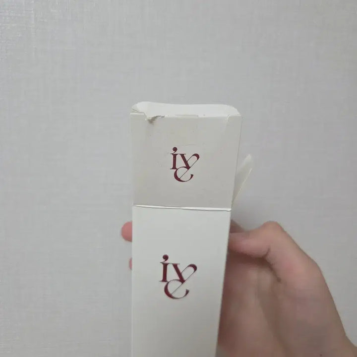 [BUNJANG] IVE Official Lightstick Mini Keychain / (오늘만 가격인하) 아이브 응원봉 키링 미니 응원봉 아이해봉 키링