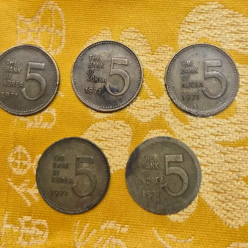 [BUNJANG] Bank of Korea 5 Won Coins Bundle Set / 1971년 한국은행 5원 동전 일괄