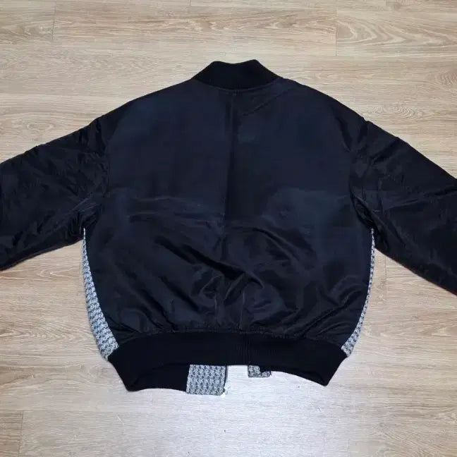 [BUNJANG] Crush Again Tweed Bomber Jacket / 크러쉬어게인 트위드 봄버 자켓