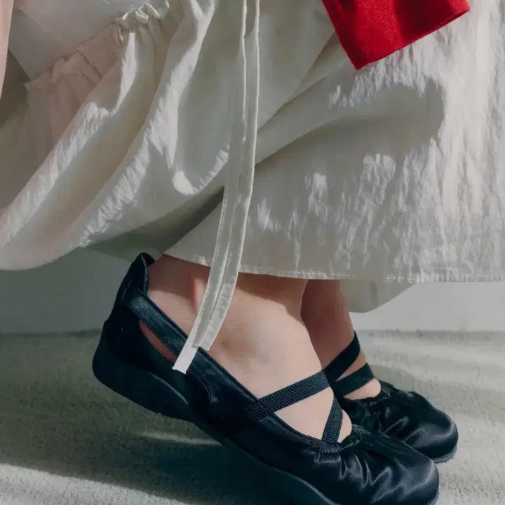 [SOLD OUT] 질바이질스튜어트 미라 하이브리드 스니커즈 블랙