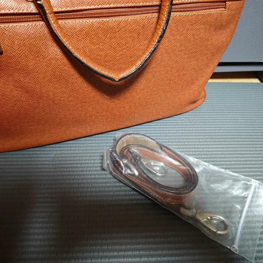 [BUNJANG] David Albertario Brown Leather Briefcase Tote Bag / 다비드 알베르타리오 브라운 가죽 서류 가방 토트백