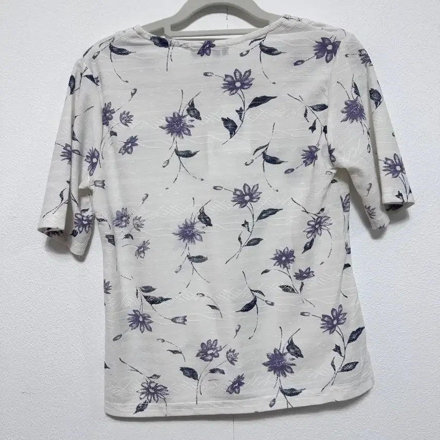 [BUNJANG] Mocca Guz Small Flower Blouse / 모카구즈 스몰 플라워 블라우스