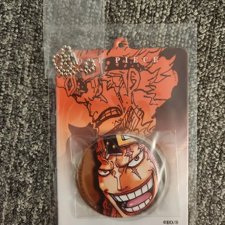 [BUNJANG] One Piece Eustass Captain Kid Can Badge with Holder / 원피스 유스타스 캡틴 키드 캔뱃지 특제 홀더 양도합니다