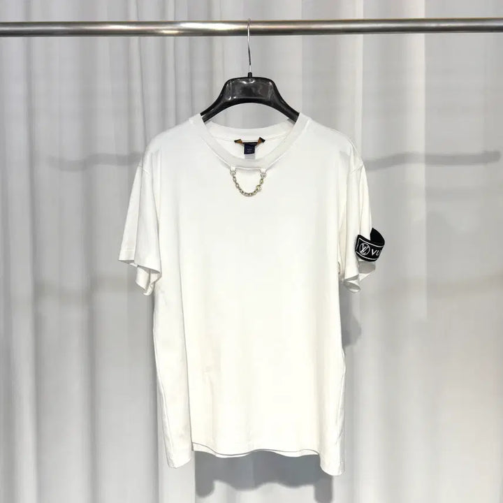 [SOLD OUT] 루이비통 lv 체인 디테일 반팔 티셔츠 여성 m