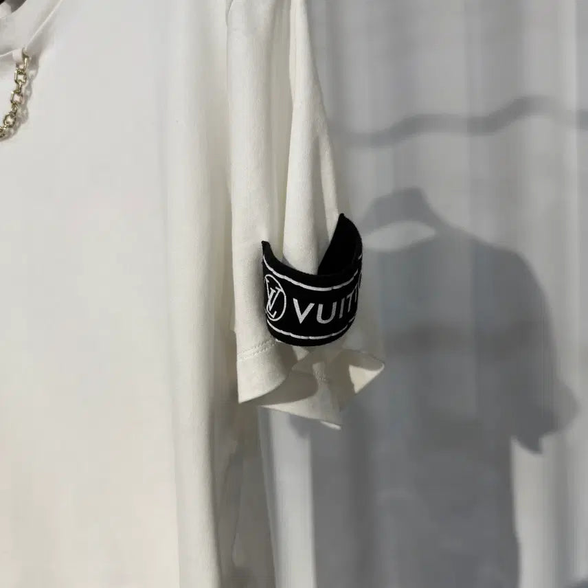 [SOLD OUT] 루이비통 lv 체인 디테일 반팔 티셔츠 여성 m