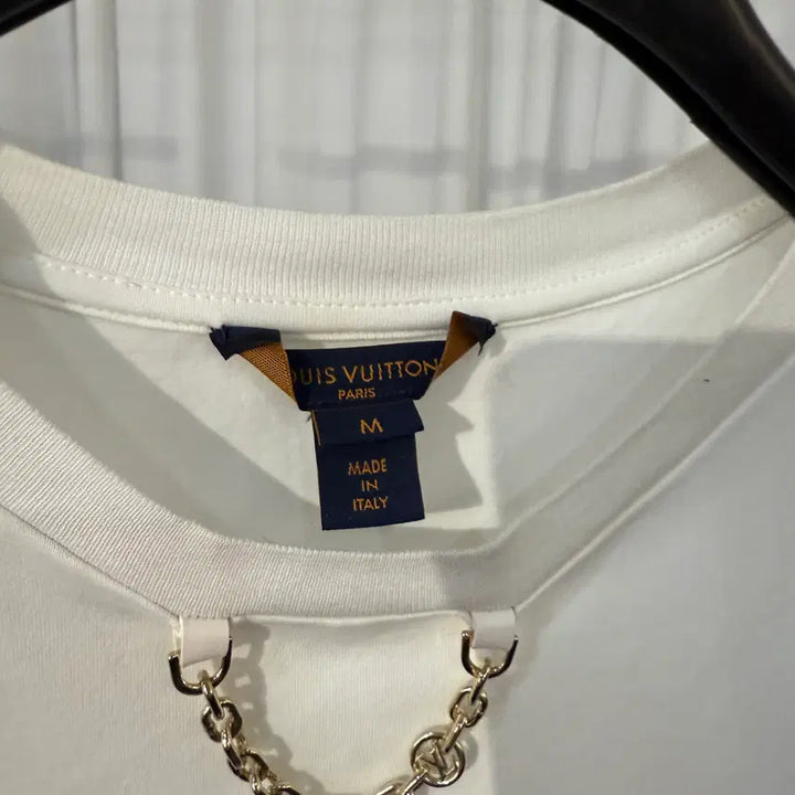 [SOLD OUT] 루이비통 lv 체인 디테일 반팔 티셔츠 여성 m
