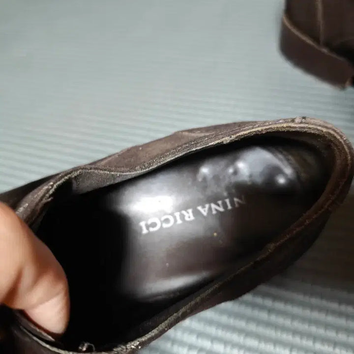 [BUNJANG] Nina Ricci Suede Brown Men&
