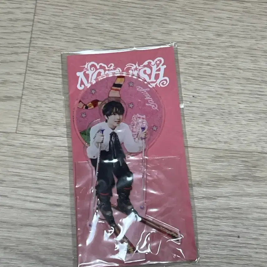 [BUNJANG] Sakura Wishful Winter Acrylic Stand / 사쿠야 위시풀윈터 아크릴스탠드