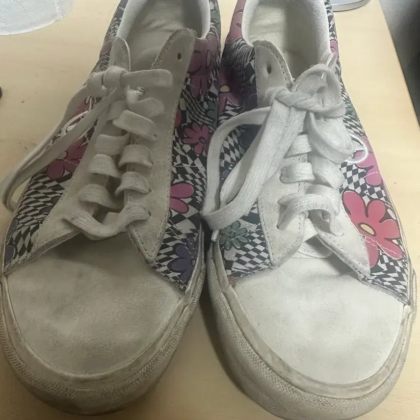 [BUNJANG] Vans Floral Limited Edition Sneakers / 반스 한정판 꽃무늬 275