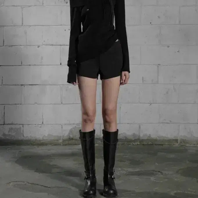 [BUNJANG] Bohemian Seoul Open Collar Asymmetric Knit Top / 보헤미안서울 오픈 카라 니트 언발란스 오프숄더 원숄더 블랙
