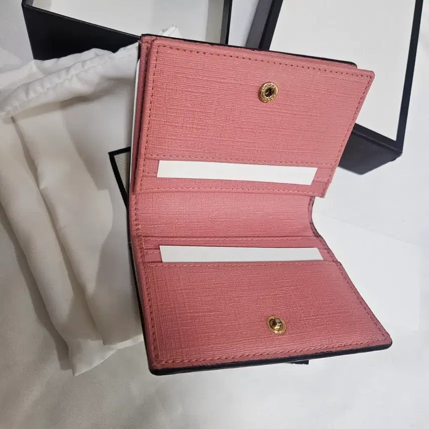 [BUNJANG] Gucci GG Supreme Card Wallet / 구찌 GG 수프림 카드지갑 반지갑 정품입니다