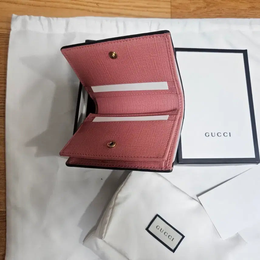 [BUNJANG] Gucci GG Supreme Card Wallet / 구찌 GG 수프림 카드지갑 반지갑 정품입니다