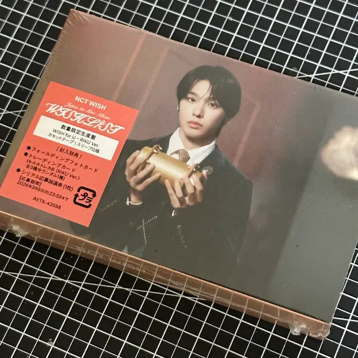 [SOLD OUT] 엔시티 위시 위시리스트 리쿠 카세트테이프 버전 미개봉 포카