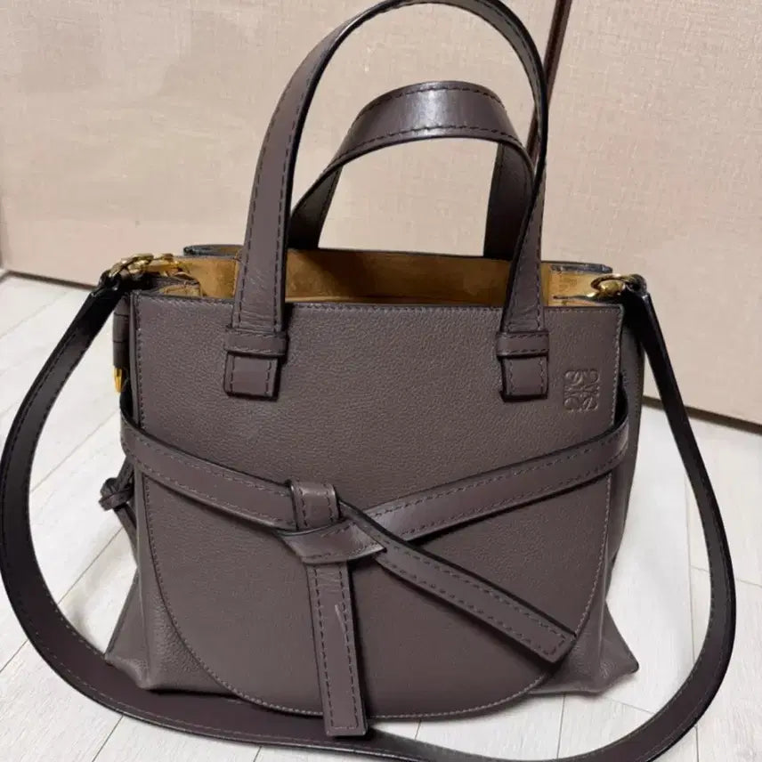 [BUNJANG] Loewe Gate Top Handle Bag Crossbody / 로에베 게이트 탑 핸들백 크로스백
