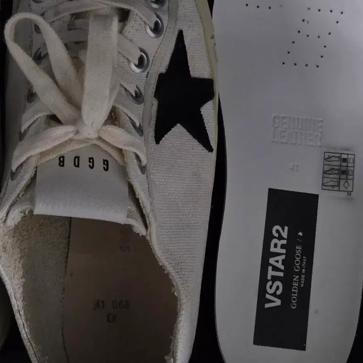 [BUNJANG] Golden Goose V-Star 2 Sneakers / 골든구스 남성 스니커즈 브이스타2 41사이즈