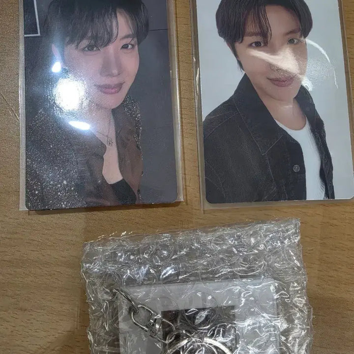 [BUNJANG] BTS J-Hope Arirang Album POB Photocard Keychain Bundle Set / (무배)방탄 아리랑 위버스 예판 특전3종세트 A B 포토키링 제이홉