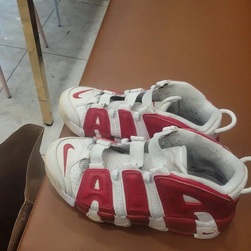 [BUNJANG] Nike Uptempo 265 Sneakers / 나이키업템포265 상태굿