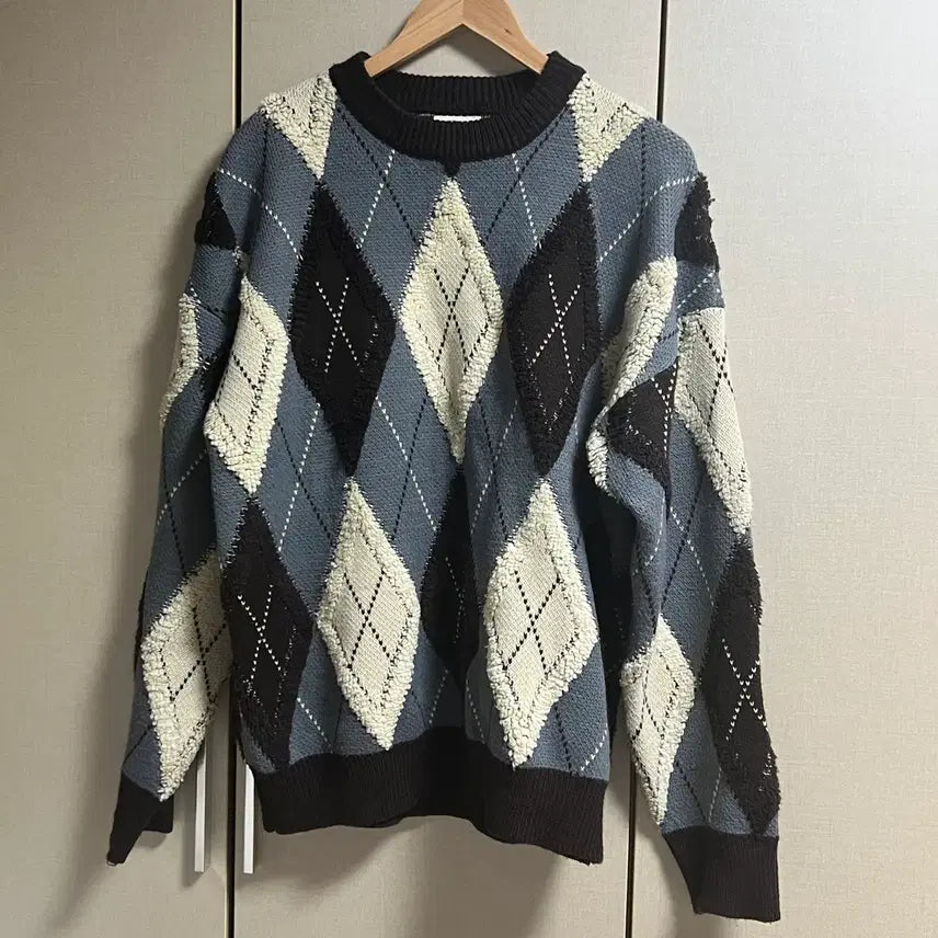 [BUNJANG] General Idea Argyle Oversized Knit Sweater / 제너럴아이디어 아가일 오버핏 니트 S