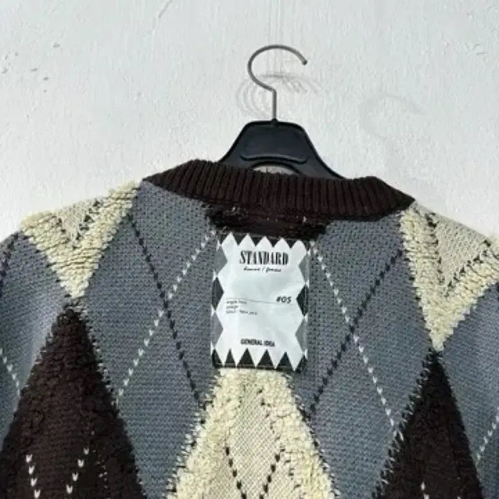 [BUNJANG] General Idea Argyle Oversized Knit Sweater / 제너럴아이디어 아가일 오버핏 니트 S