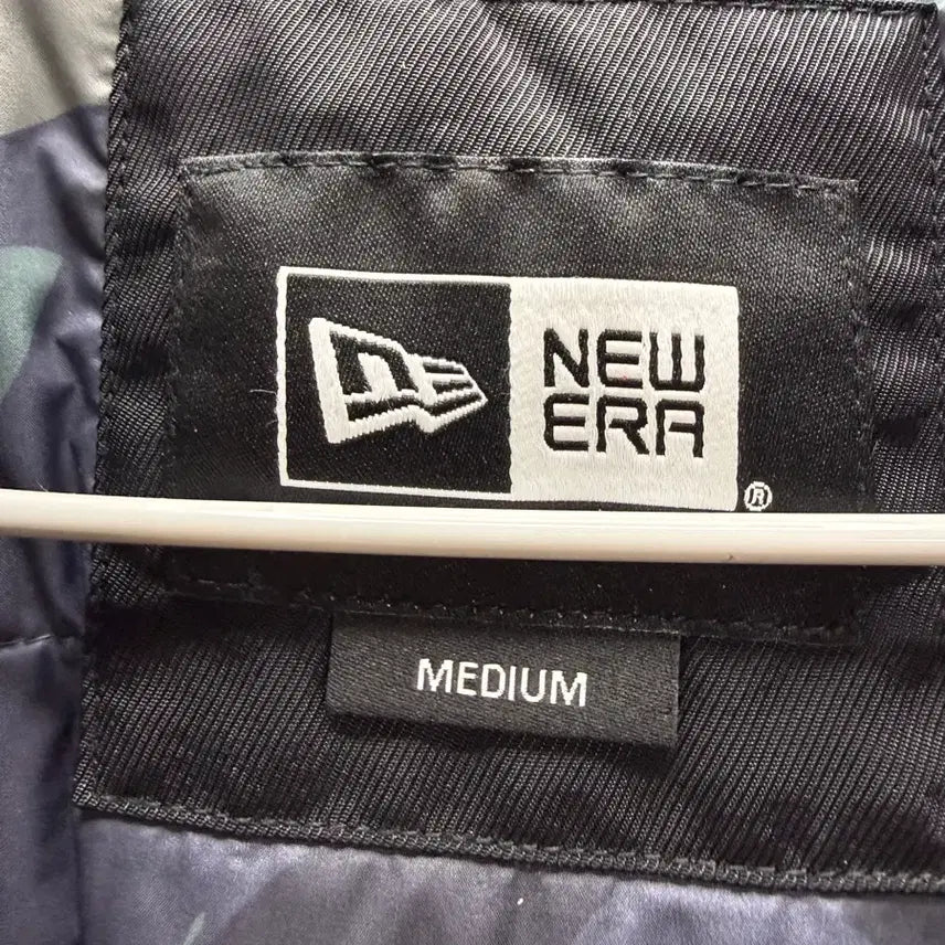 [BUNJANG] New Era Black Coach Jacket - M Size / 뉴에라 블랙 코치 자켓 M
