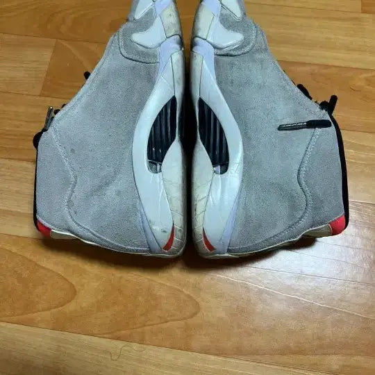 [BUNJANG] Nike Jordan 14 Sneakers / 조던14상태좋은운동화 윈가30