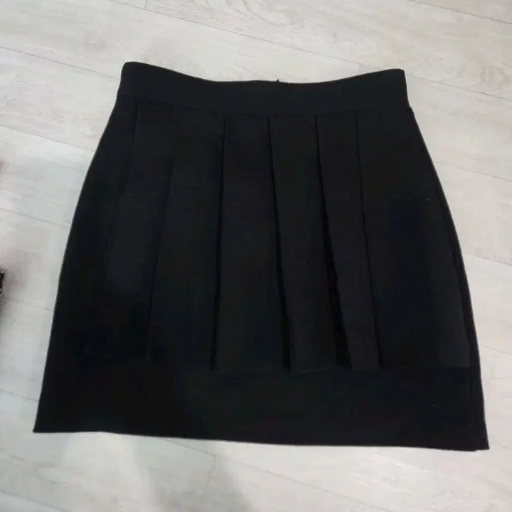 [BUNJANG] Black Pleated Mini Skirt - Size M / 검정색 플리츠 미니 스커트 M