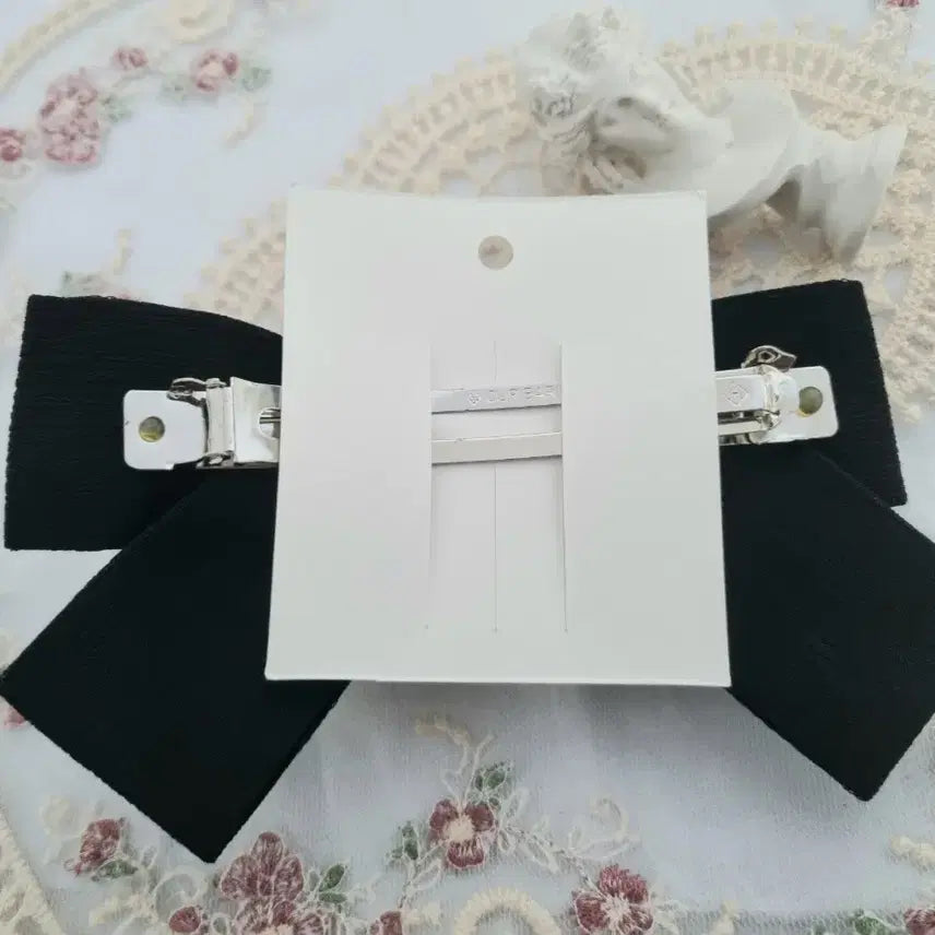 [BUNJANG] Black Ribbon Cubic Hairpin / 블랙 리본 큐빅 헤어핀(새상품)