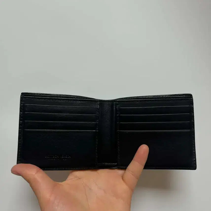 [SOLD OUT] 보테가베네타 반지갑