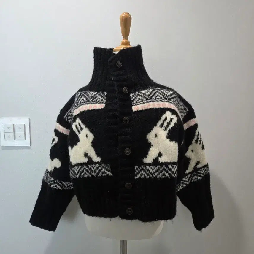 [BUNJANG] Black Rabbit Pattern Knit Cardigan / 블랙 토끼 패턴 니트 가디건