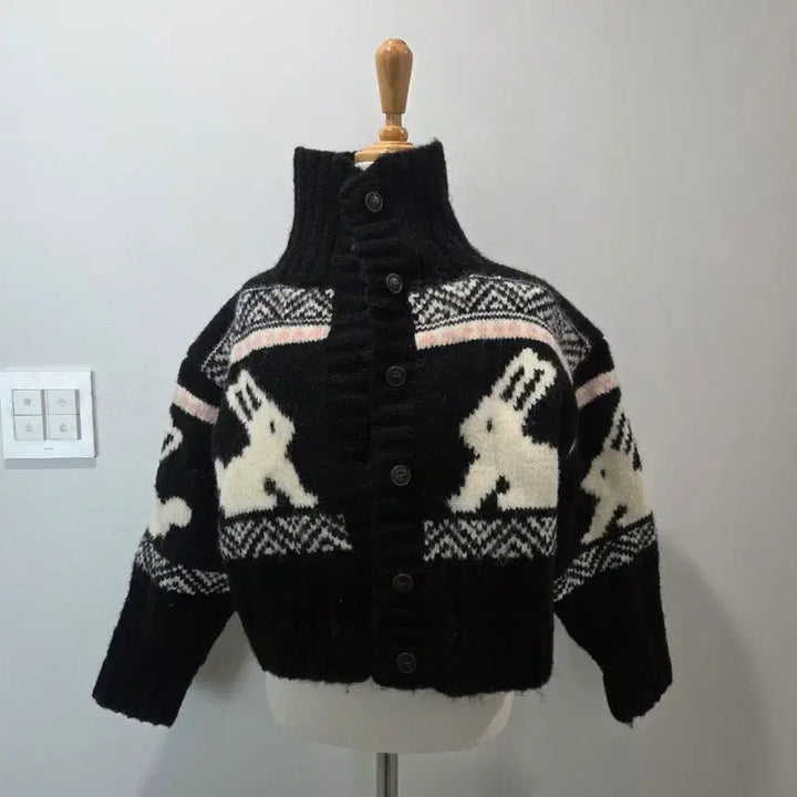 [BUNJANG] Black Rabbit Pattern Knit Cardigan / 블랙 토끼 패턴 니트 가디건