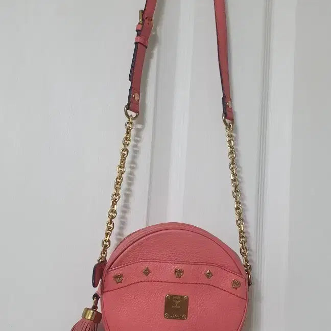 [BUNJANG] MCM Tambourine Crossbody Bag with Tassel / (정품) MCM 크로스 탬버린백 코랄  태슬포함