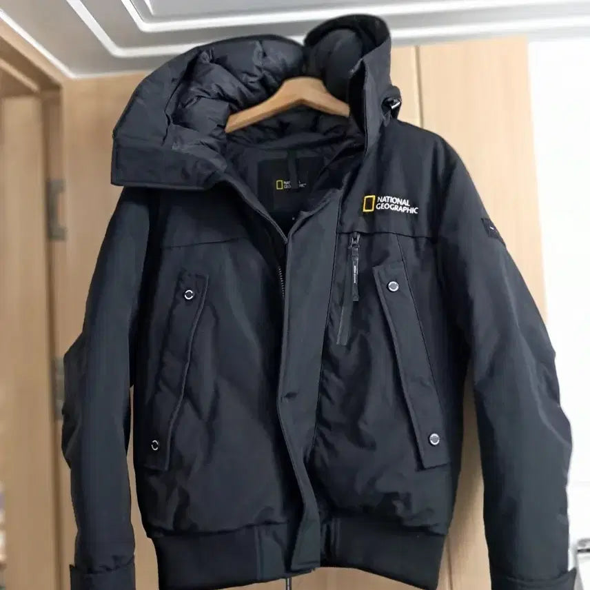[BUNJANG] National Geographic Black Padded Jumper / 내셔널지오그래픽 블랙 패딩 점퍼