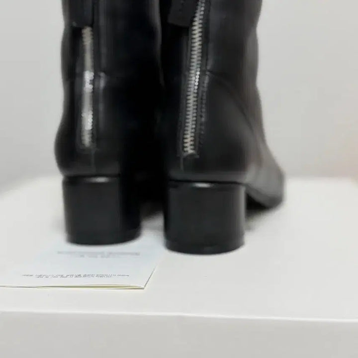 [BUNJANG] Suecomma Bonnie Ankle Boots / 슈콤마보니 양가죽 기본쉐입 앵클부츠 1회 시착 235mm(정가42만원)