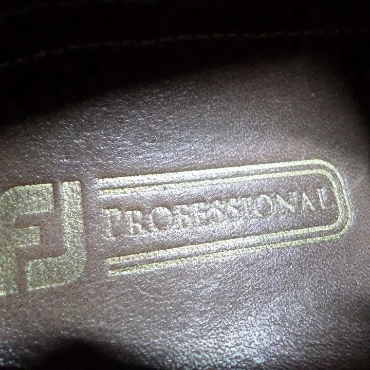 [BUNJANG] FootJoy Professional Spikeless Golf Shoes / 후루룩구제 260 풋조이 프로페셔널 스파이크 리스 골프화 중고 신발