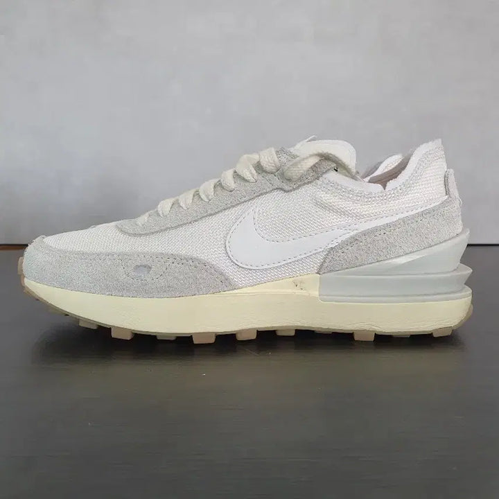 [BUNJANG] Nike Waffle Debut Vintage (235) / 나이키 와플 데뷔 빈티지 (235)