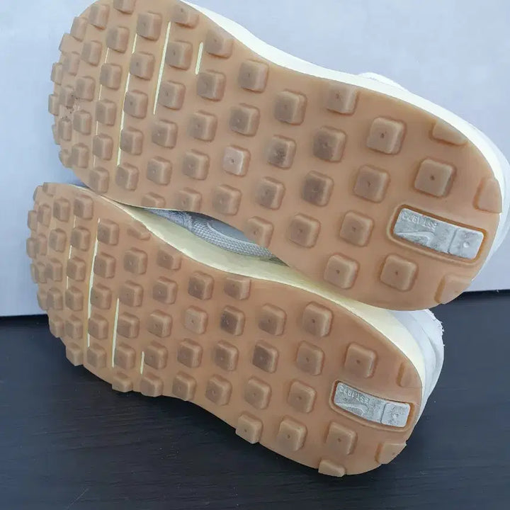 [BUNJANG] Nike Waffle Debut Vintage (235) / 나이키 와플 데뷔 빈티지 (235)