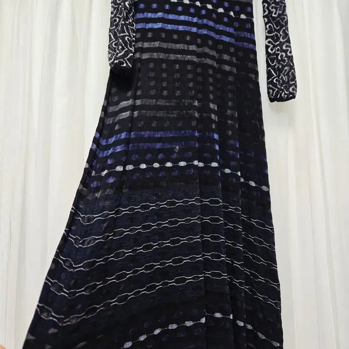 [BUNJANG] Black See-Through Pattern Long Dress / 시스루 패턴 롱원피스